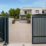 Pet Friendly In Holiday home