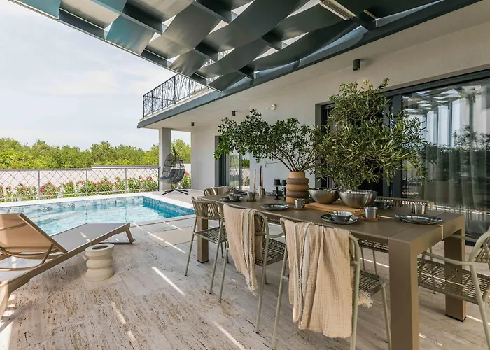 Pet Friendly In Sibenik