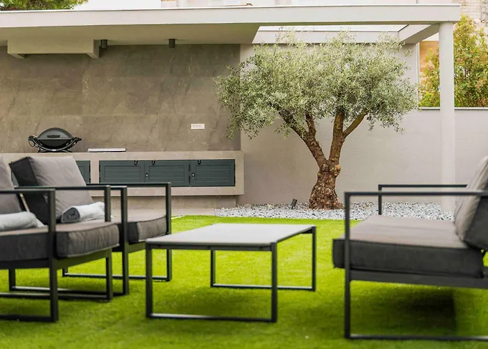 Pet Friendly In * Sibenik