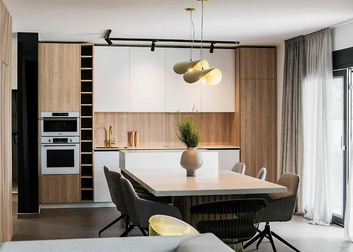 Holiday home Pet Friendly In *